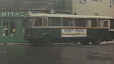 Die untreue Frau 069.jpg (51.55 Kio) Vu 19754 fois extrait du film:<br />"la femme infidèle"