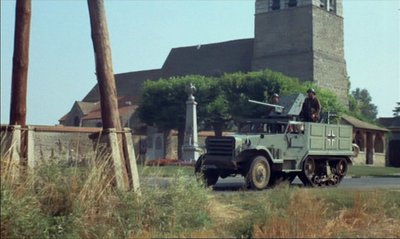 Wo bitte ist die 7. Kompanie geblieben001.jpg (91.25 Kio) Vu 8424 fois extrait du film:<br />"Mais ou est donc passée la 7e compagnie ?"