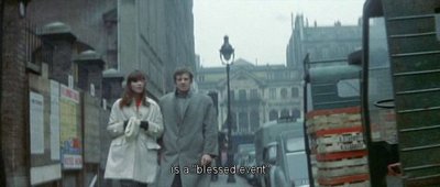 Eine Frau ist eine Frau0000.jpg (30.2 Kio) Vu 8220 fois extrait du film:<br />"une femme est une femme"