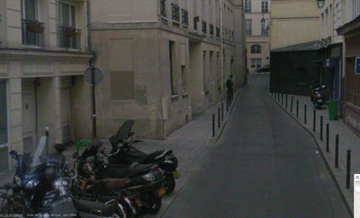 Le dépôt de journaux, rue du Croissant de nos jours