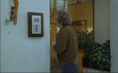 schüchtern003.jpg (25.75 Kio) Vu 6810 fois Extrait du film:<br />"Je suis timide mais je me soigne"