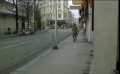 schüchtern002.jpg (35.67 Kio) Vu 6810 fois Extrait du film:<br />"Je suis timide mais je me soigne"
