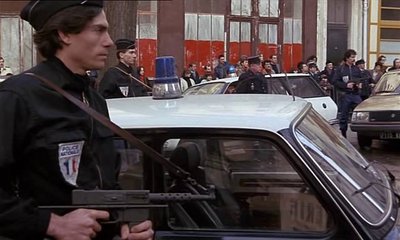 Extrait du film:<br />&quot;Pour 100 briques t'as plus rien&quot;