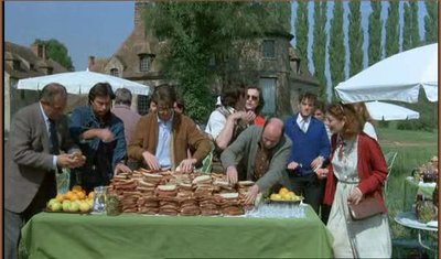 gros salaires005.jpg (50.45 Kio) Vu 10599 fois extrait du film:<br />"Que les gros salaires lèvent le doigt"