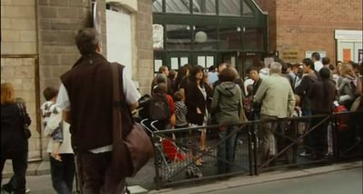 Polisse A.jpg (78.75 Kio) Vu 12789 fois extrait du film :<br />"Polisse"