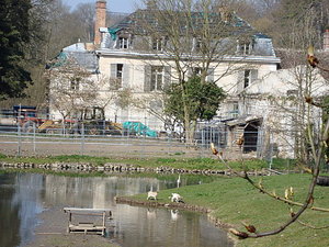 chateau de deuil (2).jpg (106.26 Kio) Vu 9563 fois Le château de nos jours, presque ruiné