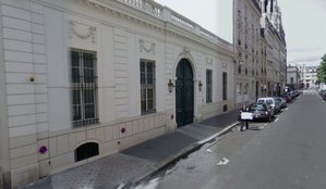 13 rue Las Cases Paris07.jpg (59.47 Kio) Vu 7934 fois même endroit de nos jours
