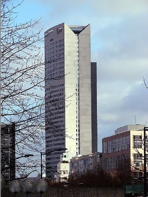 tour les poissons à Courbevoie.JPG (224.82 Kio) Vu 7333 fois Tour "Les Poissons"