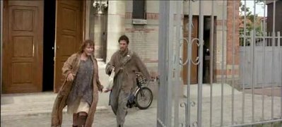 Mein Leben ist die Hölle001.jpg (77.65 Kio) Vu 6581 fois Extrait du film:<br />"Ma vie est un enfer"