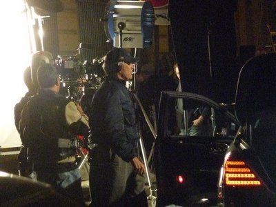 Clint.jpg (42.04 Kio) Vu 5259 fois Tournage du film:<br />Hereafter place de la Madeleine PARIS